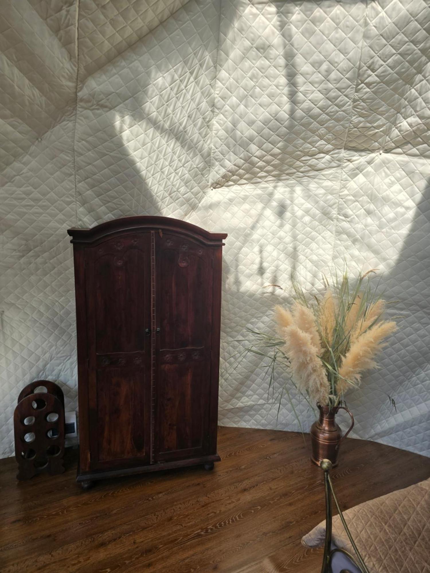 Hotel Glamping Pod Orlem Cedynia Esterno foto