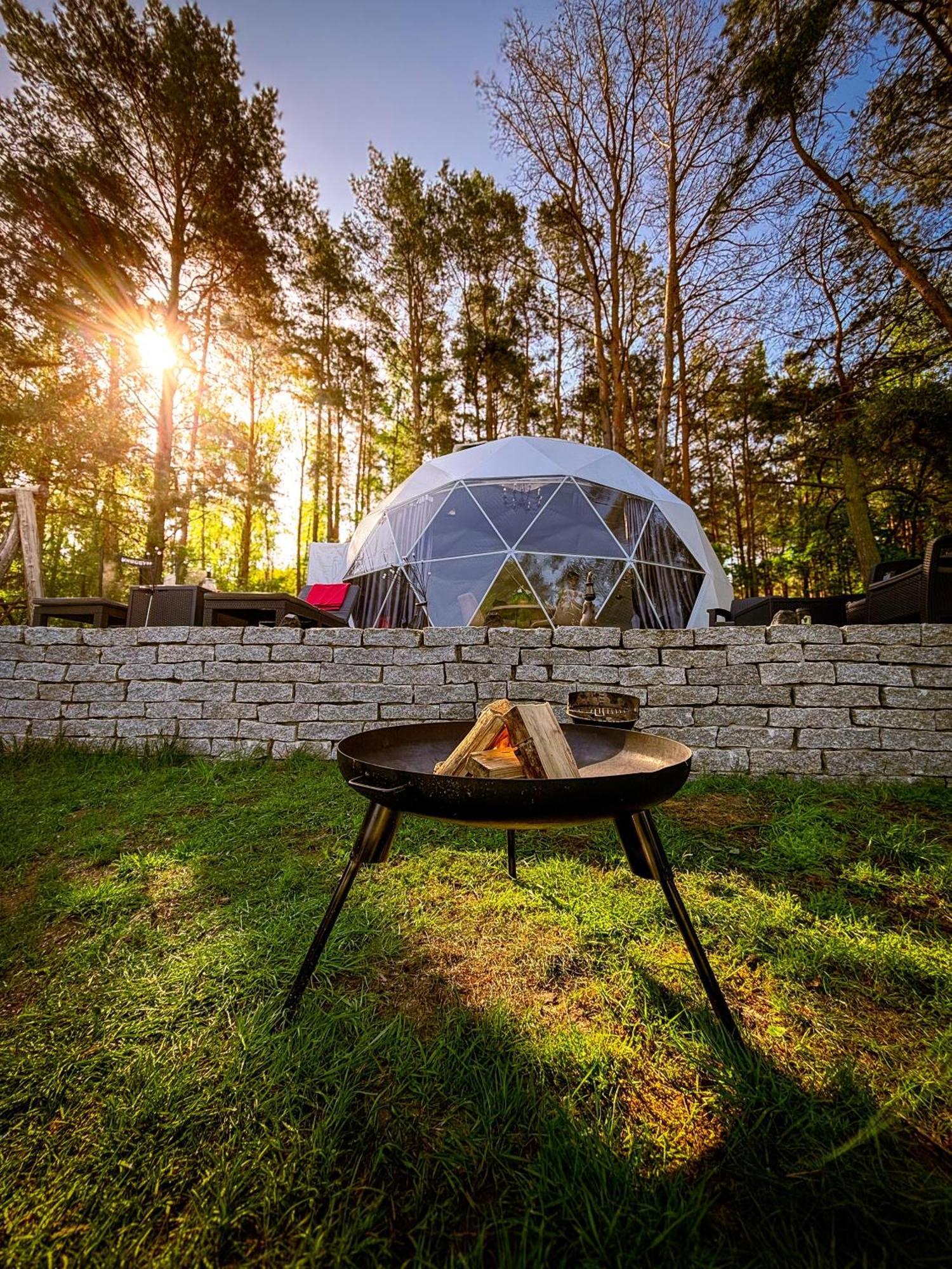 Hotel Glamping Pod Orlem Cedynia Esterno foto