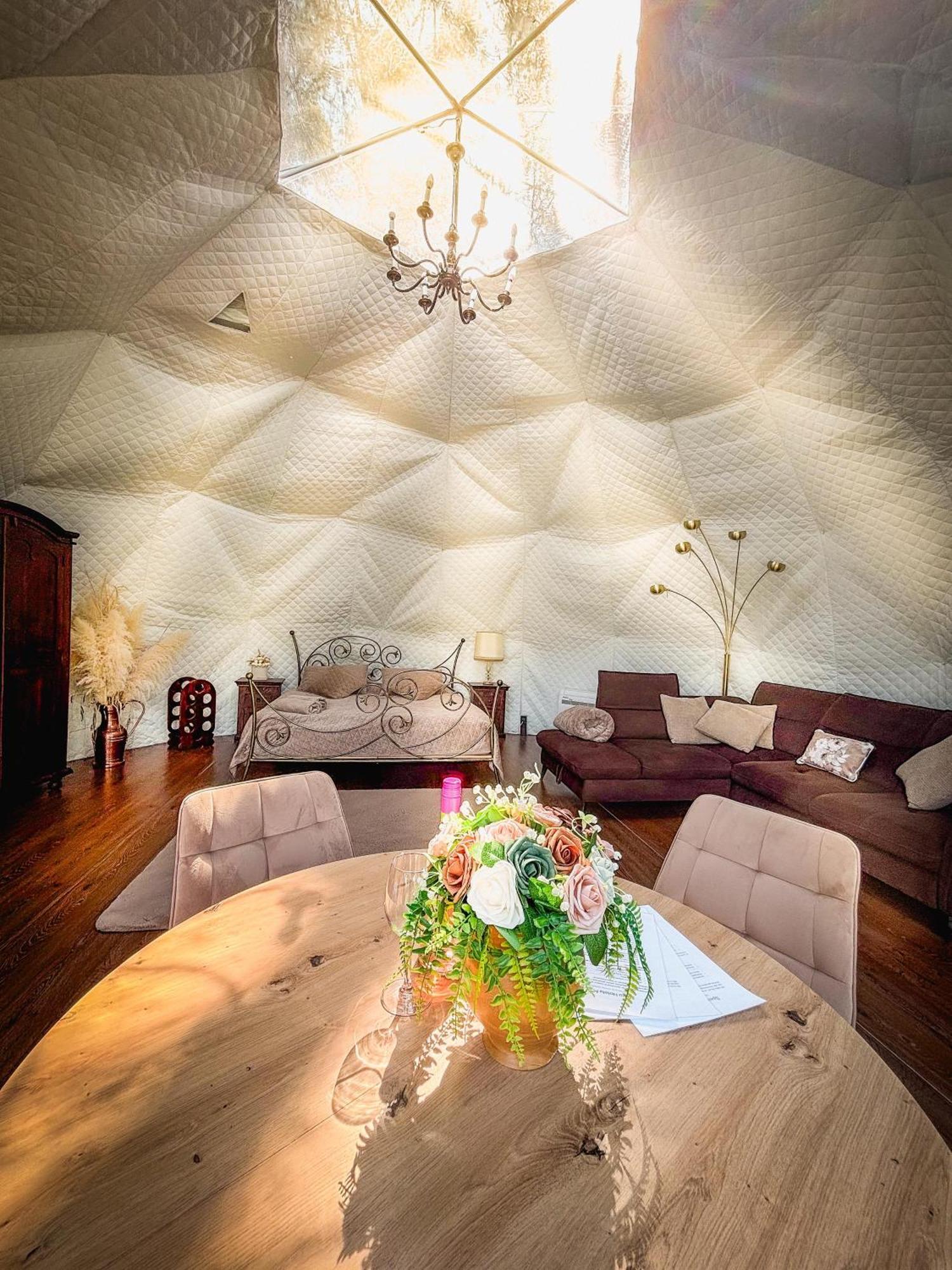 Hotel Glamping Pod Orlem Cedynia Esterno foto